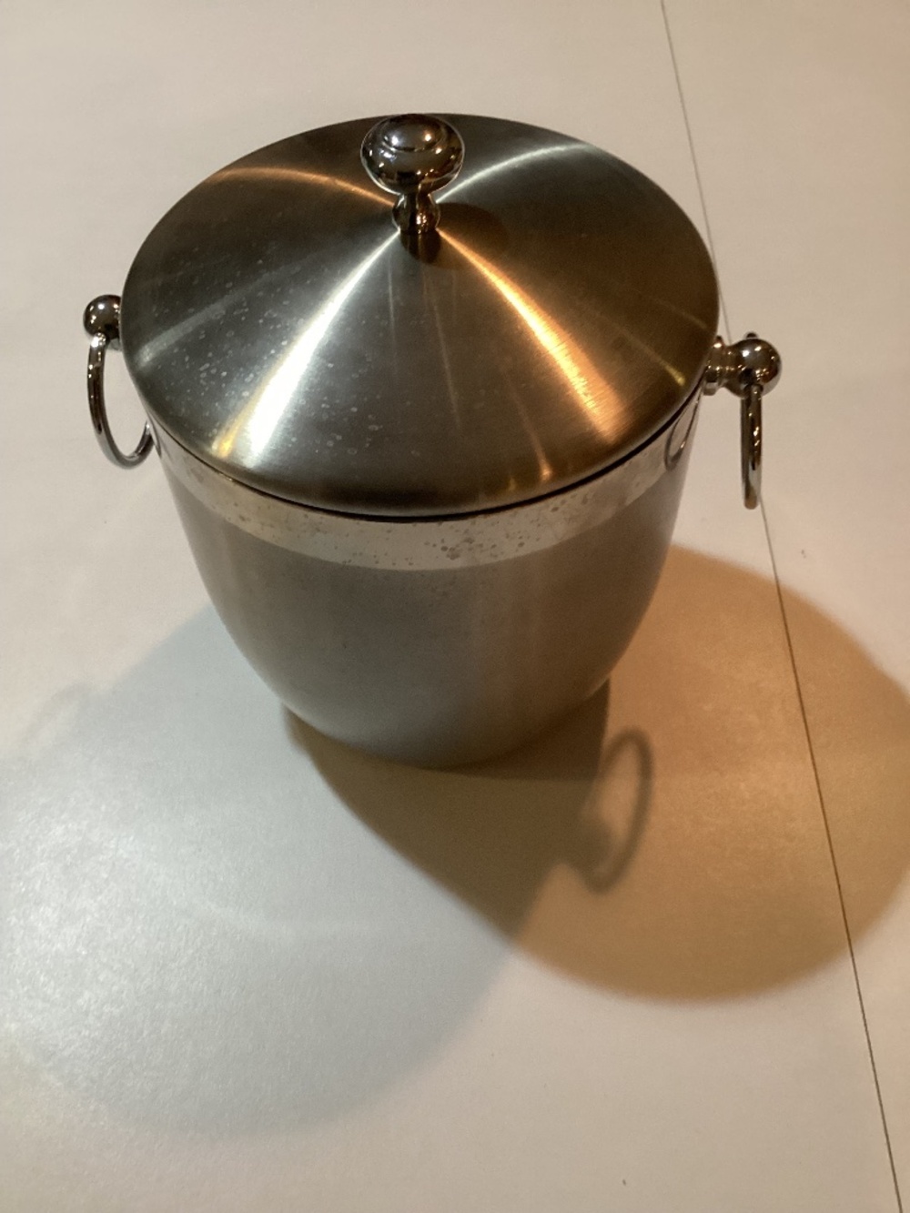 Aluminum Ice Bucket. Pre-owned brushed and polished aluminum w/ ice tongs